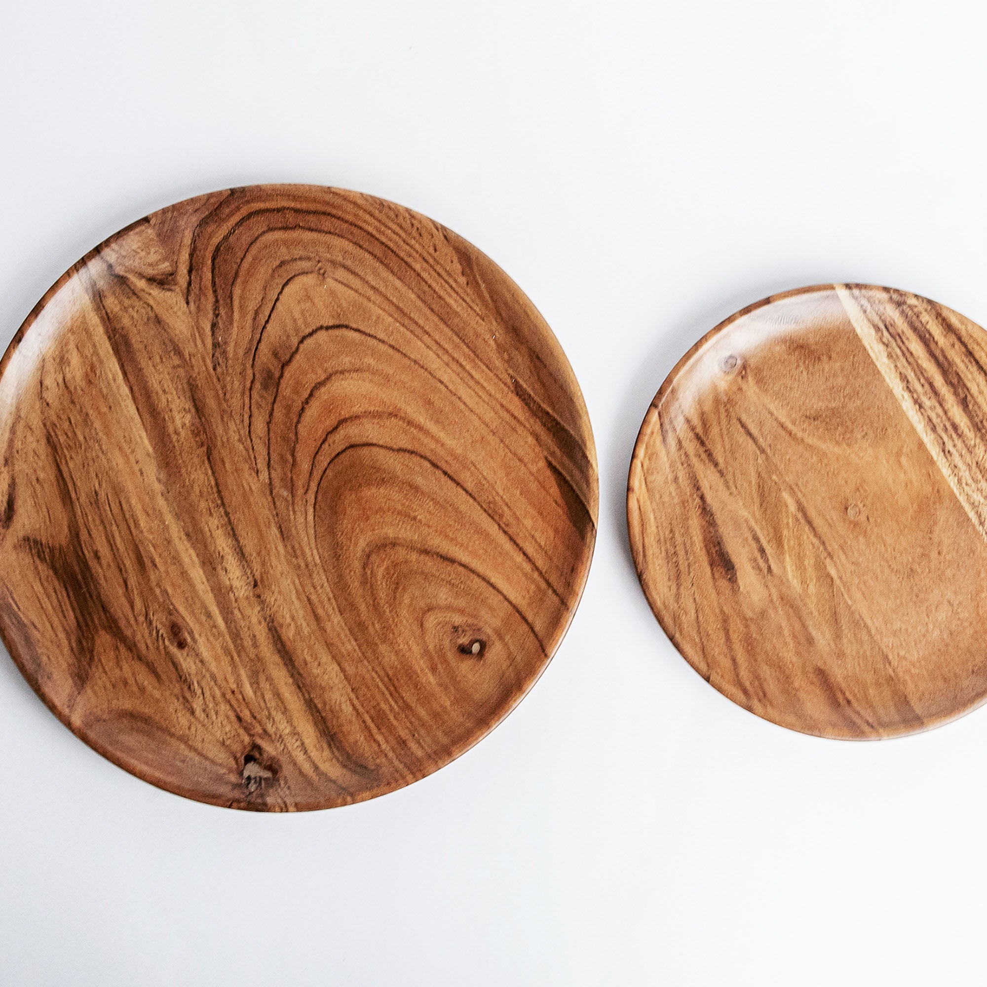 Dune Acacia Plates Set of 2 - 1 Large 1 Small