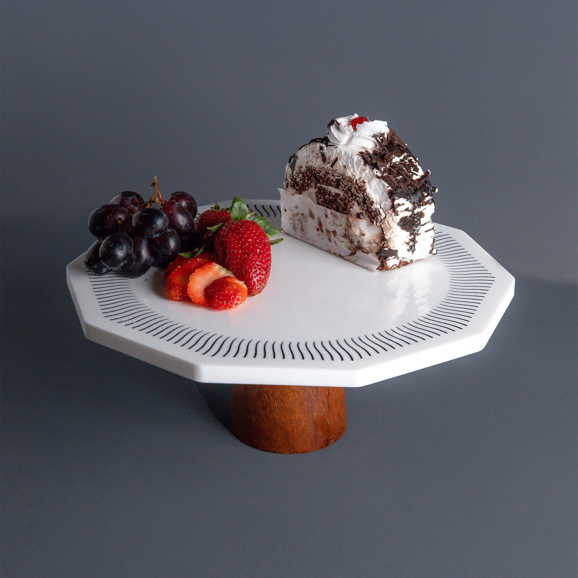 Christa Cake Stand