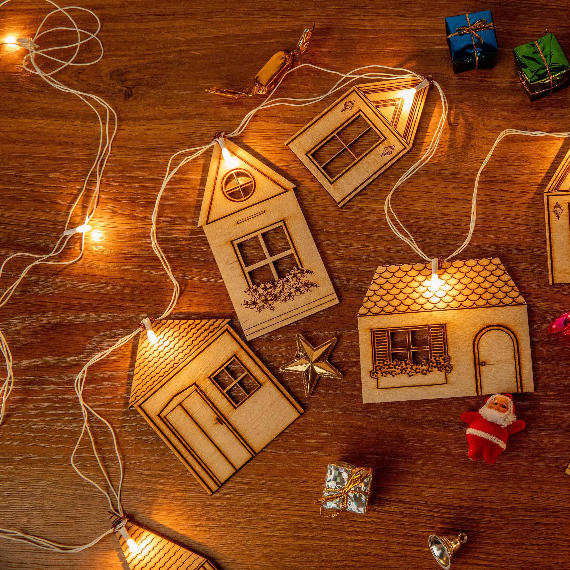 HARLOW CHRISTMAS BUNTING