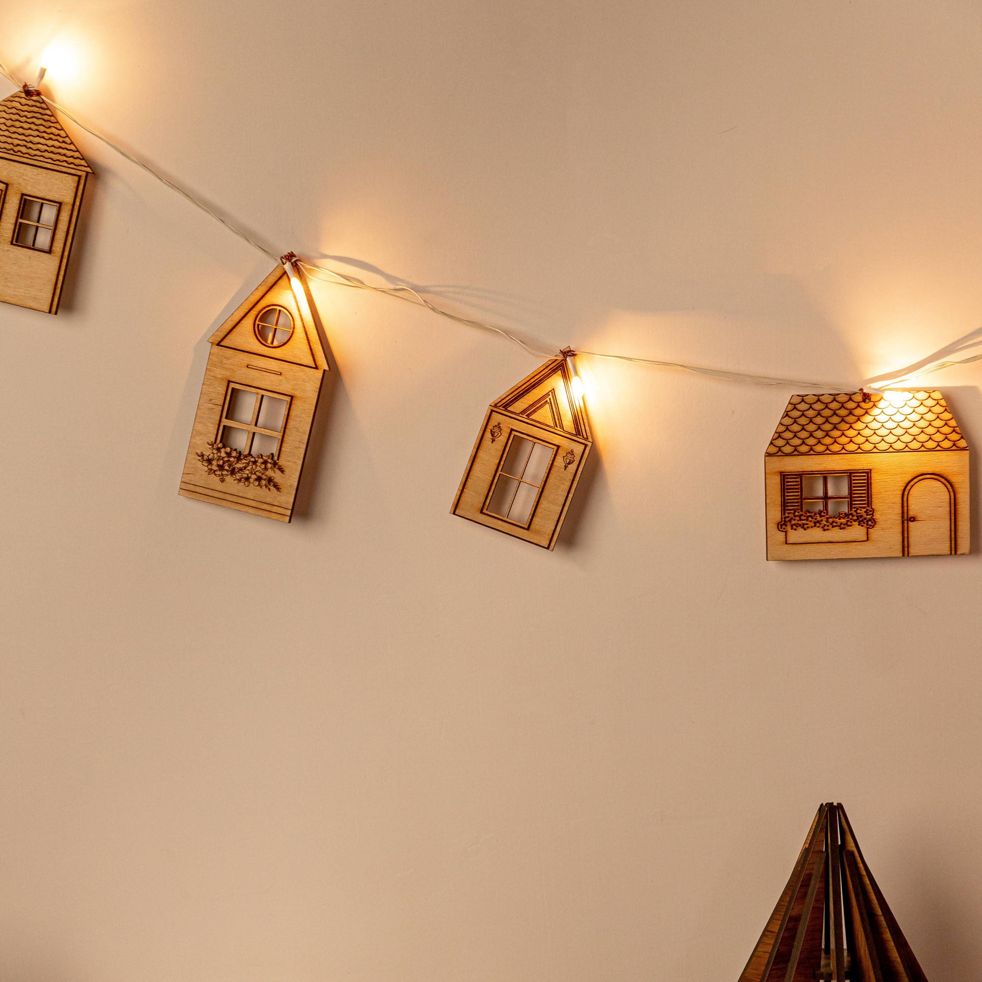 HARLOW CHRISTMAS BUNTING