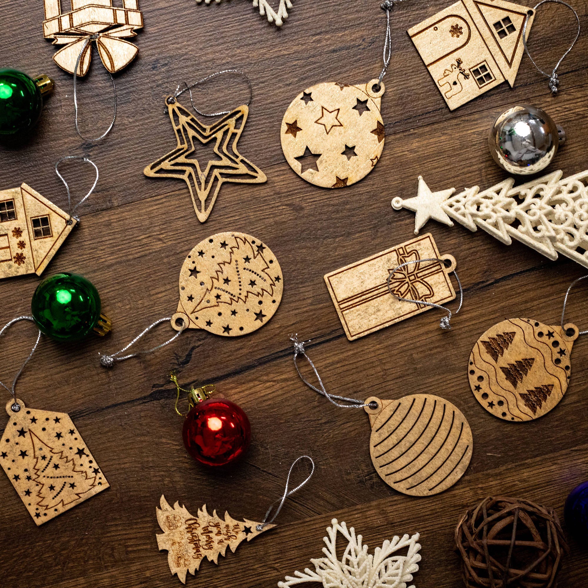Assorted Christmas Ornament Set