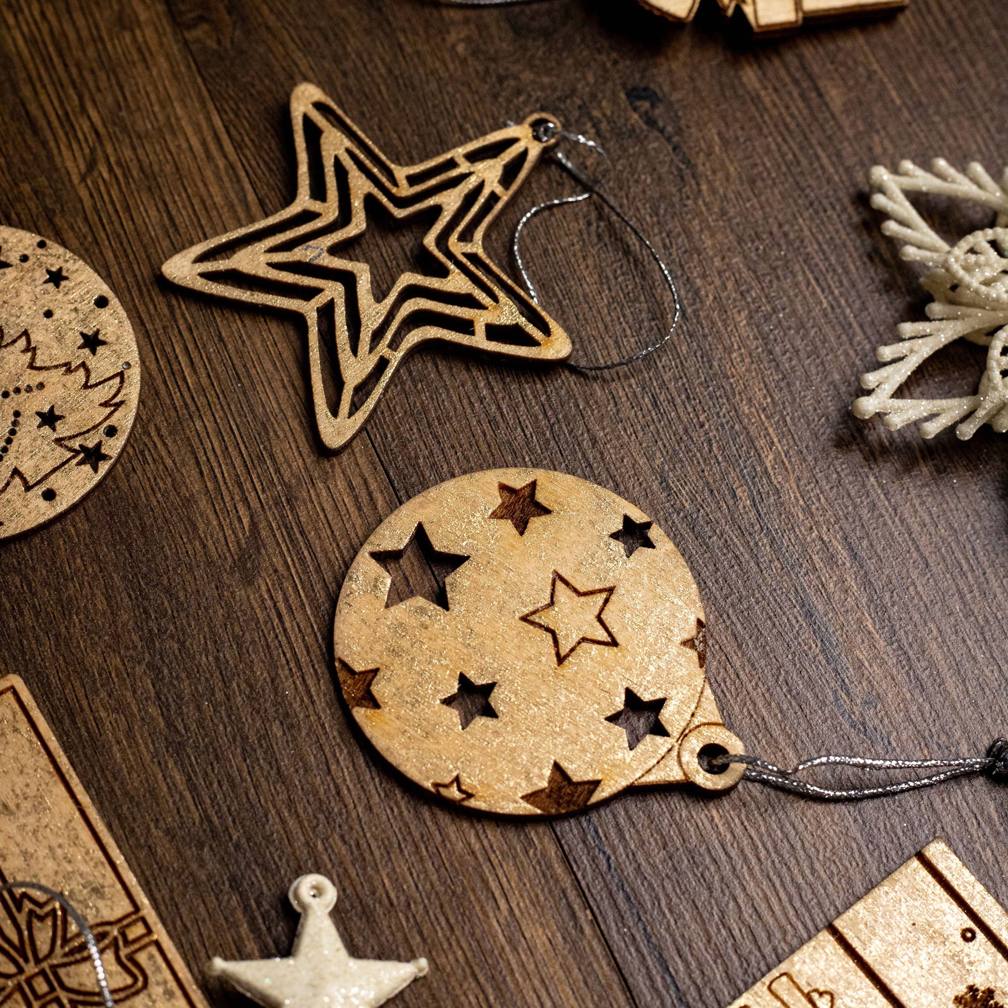 Assorted Christmas Ornament Set