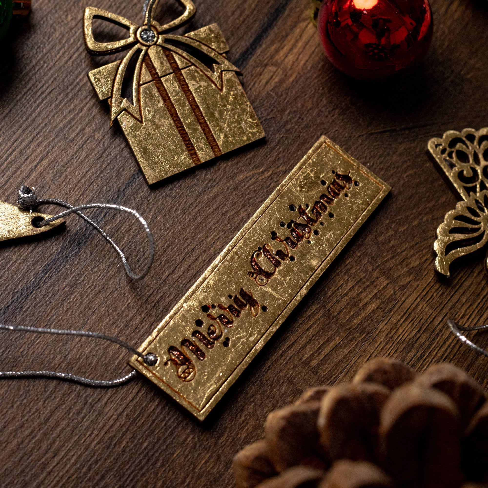 Merry Christmas Ornament Set
