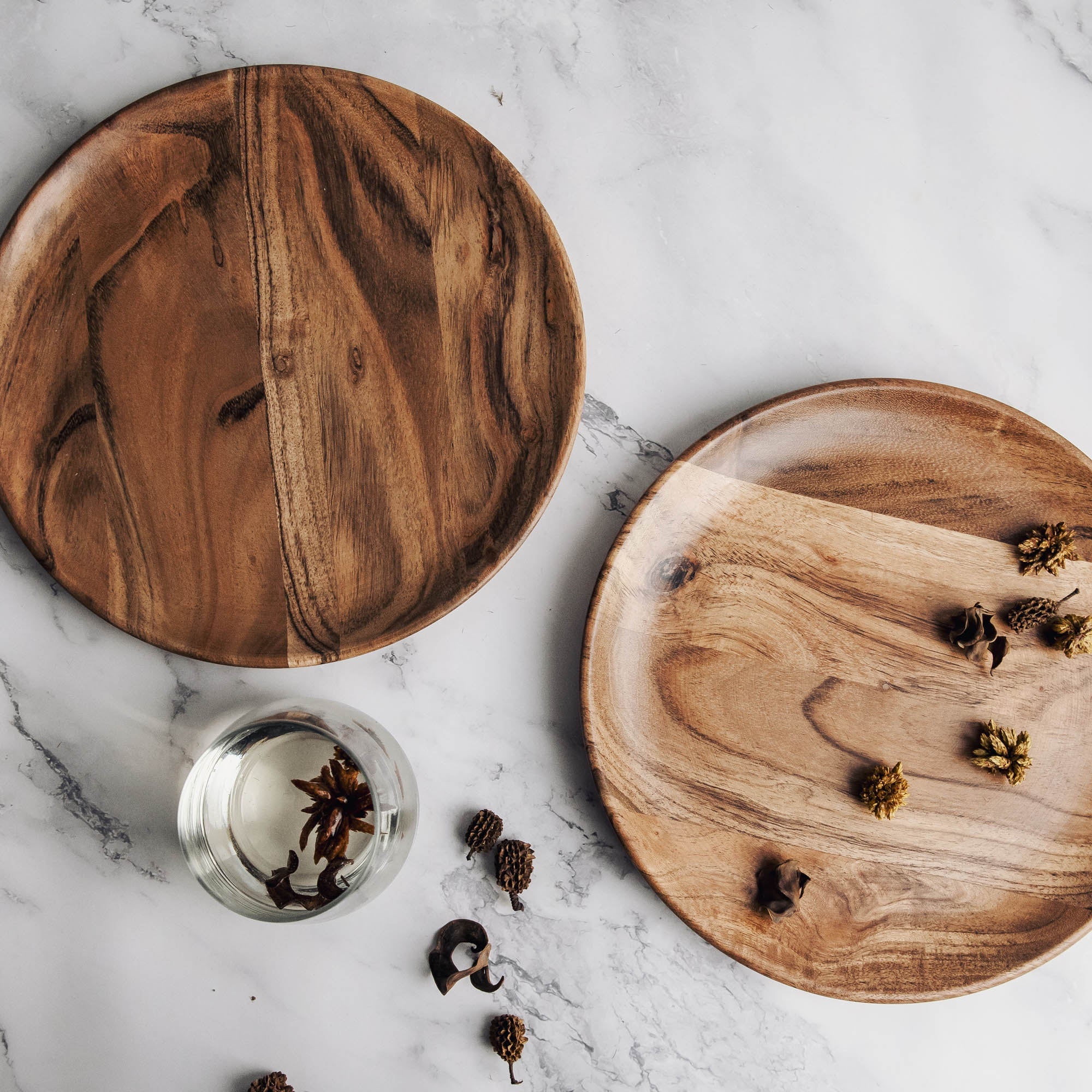Dune Acacia Plates Set of 2 - Medium