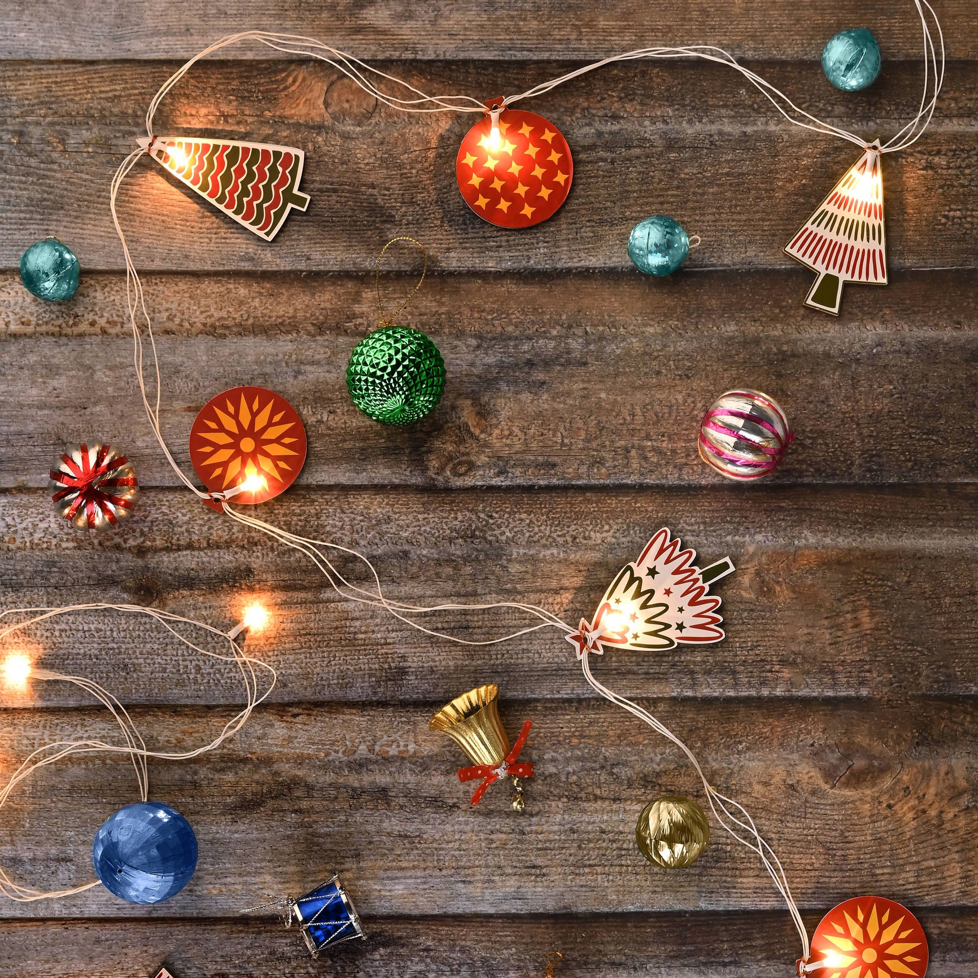 Baubles - Christmas Tree Light Bunting