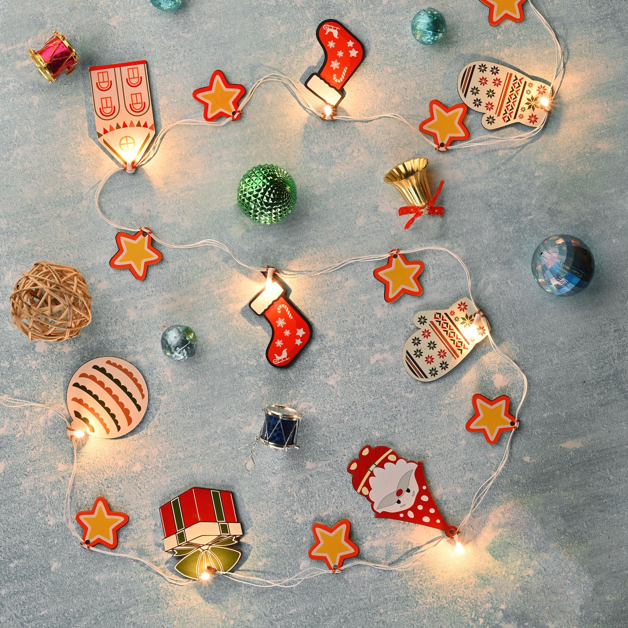 Bobble - Gift - House Light Bunting