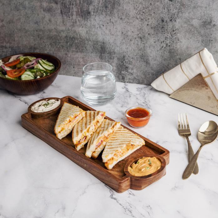 Datona Platter in Acacia Wood
