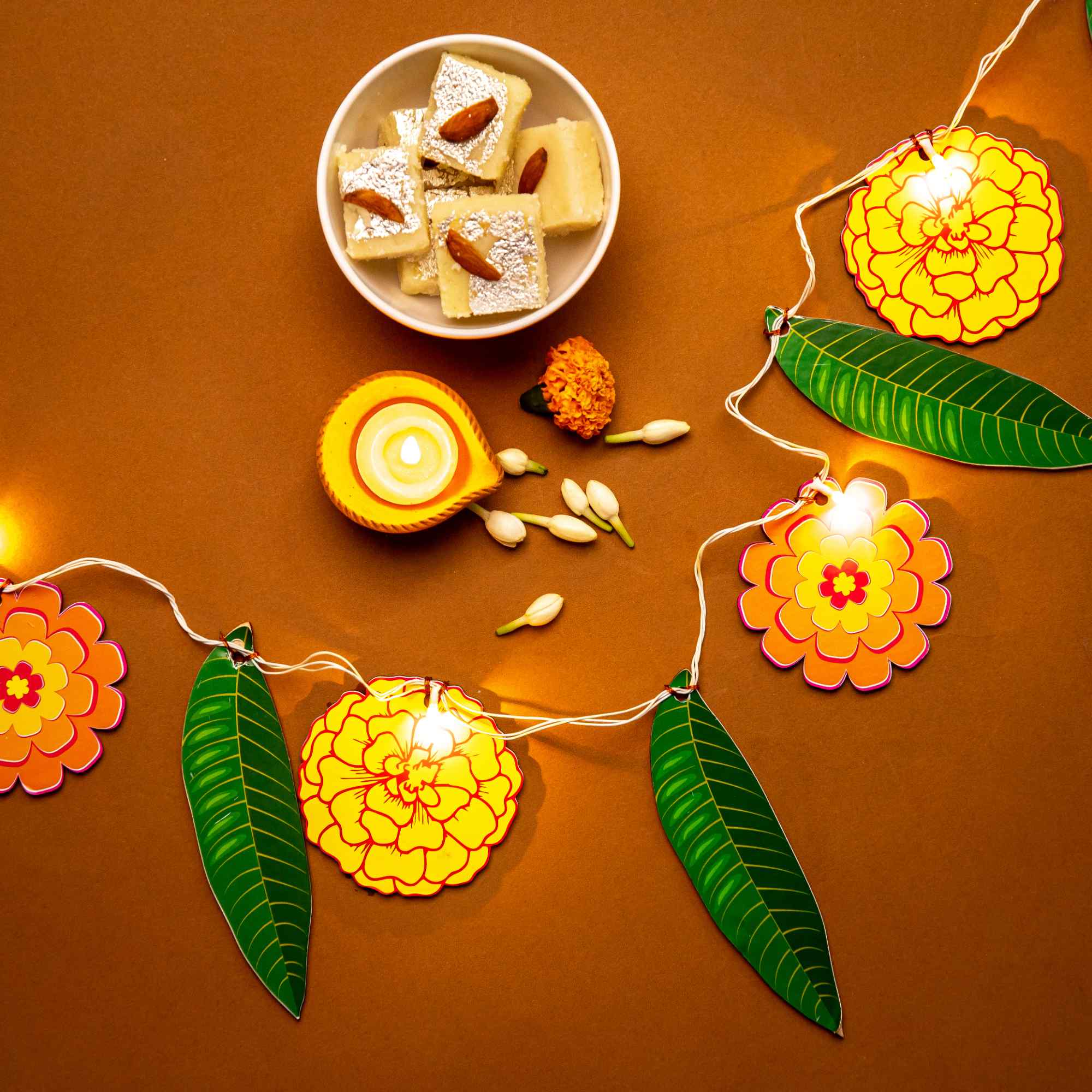 Flower-Leaf Festive Light Bunting