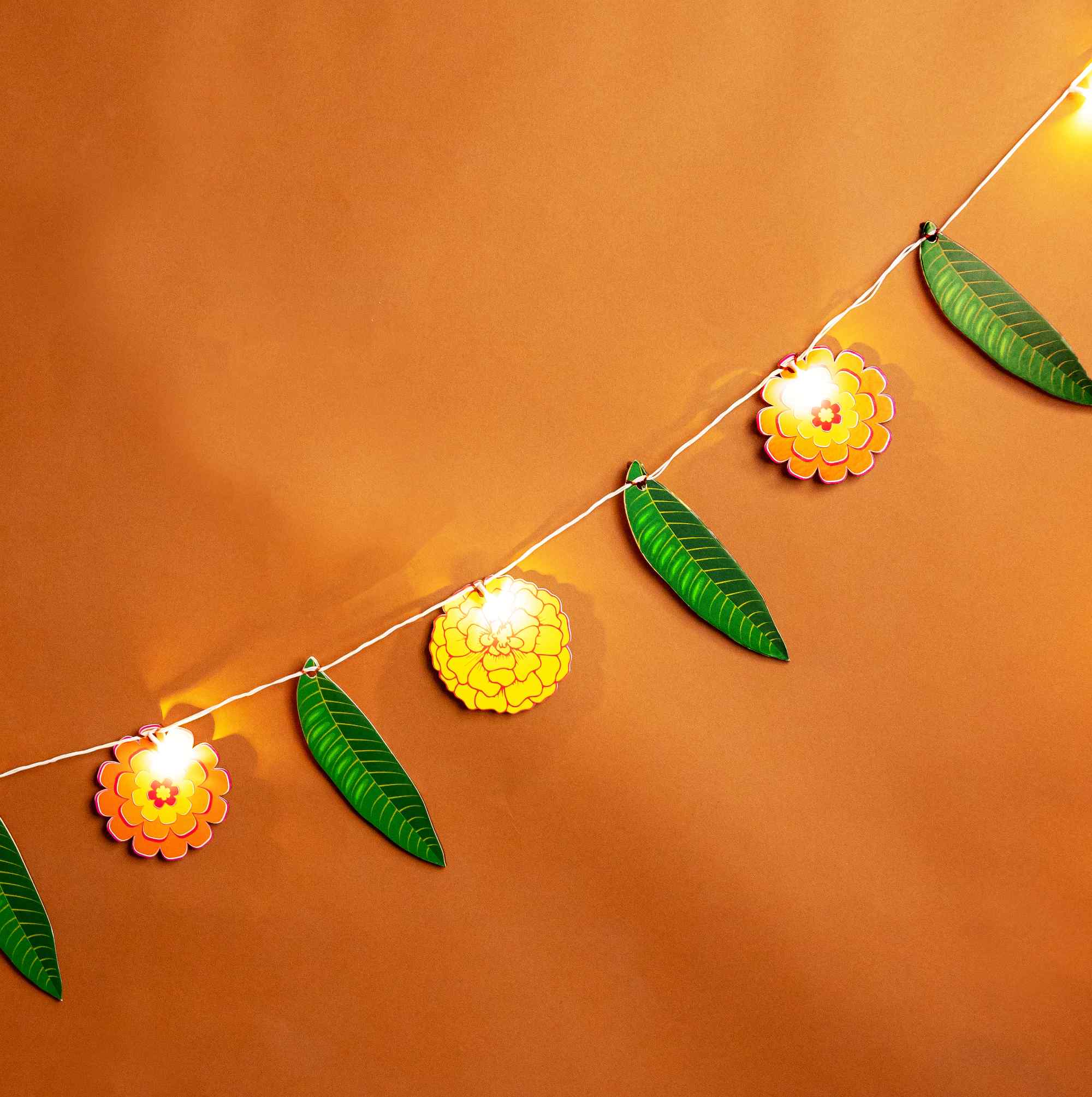 Flower-Leaf Festive Light Bunting
