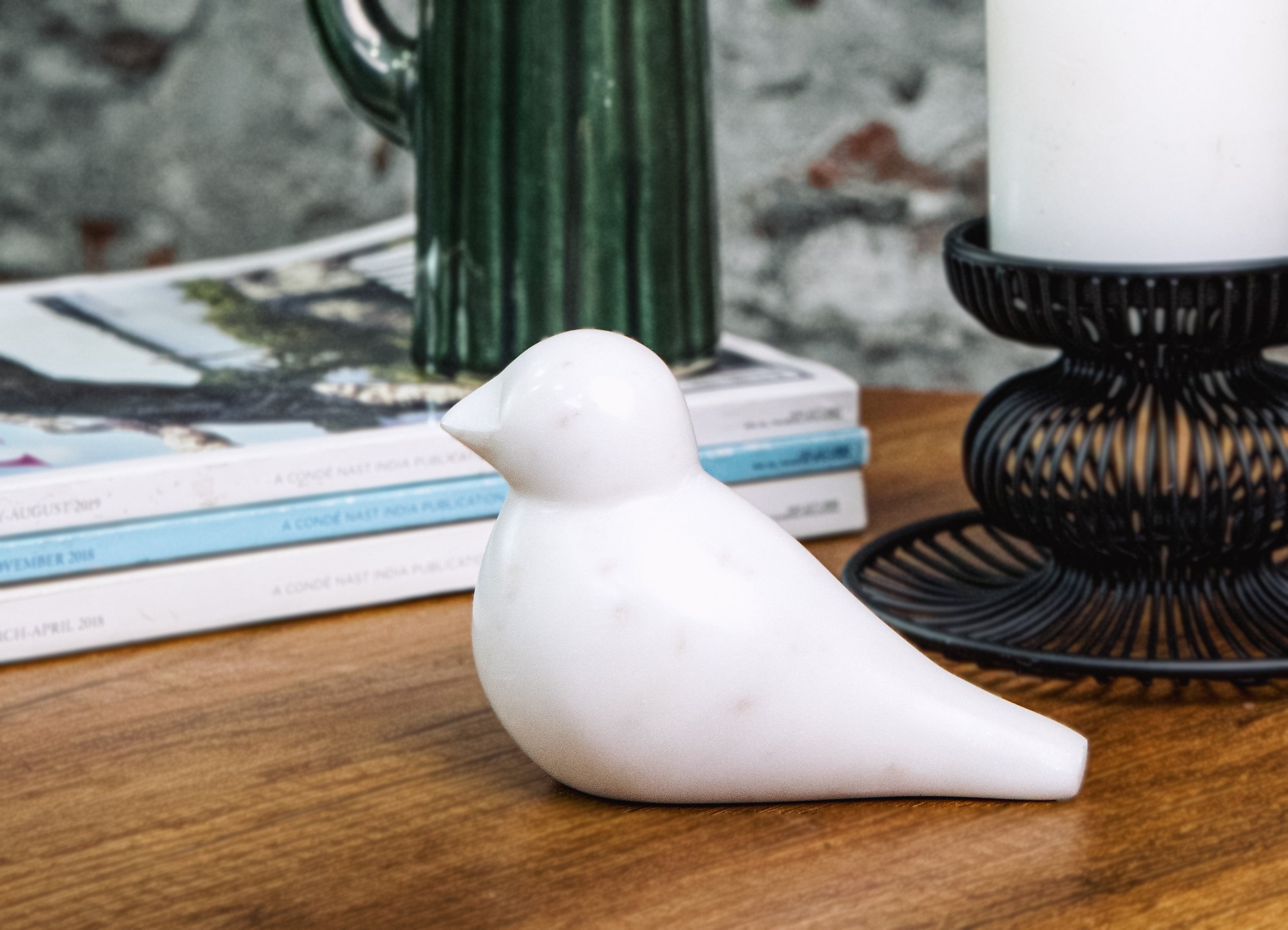 White Marble Bird Décor Accent